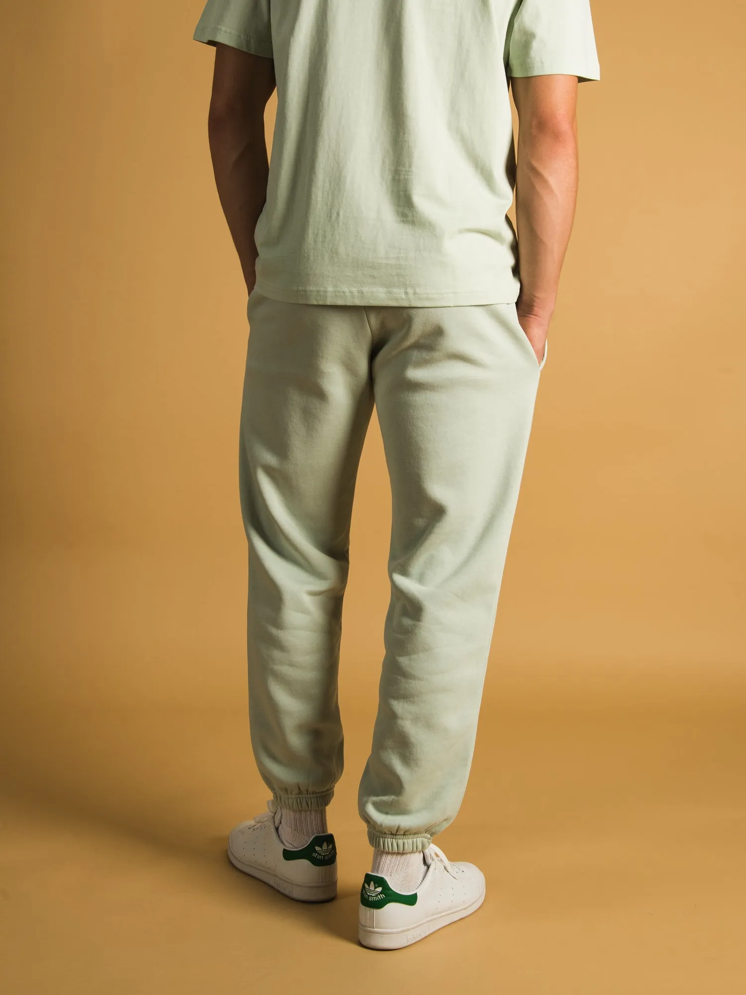 ADIDAS FAV SWEATPANTS