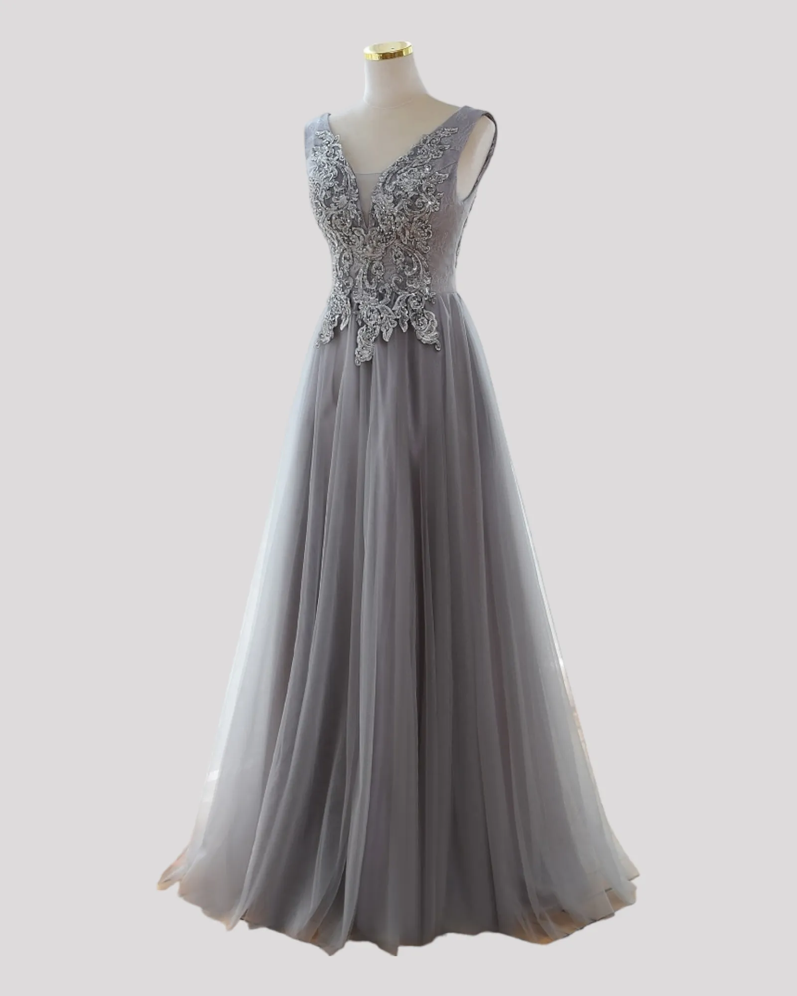 Elegant Silvery Grey Ball Dress with silver lace detailed bodice and Corset Lace up Back