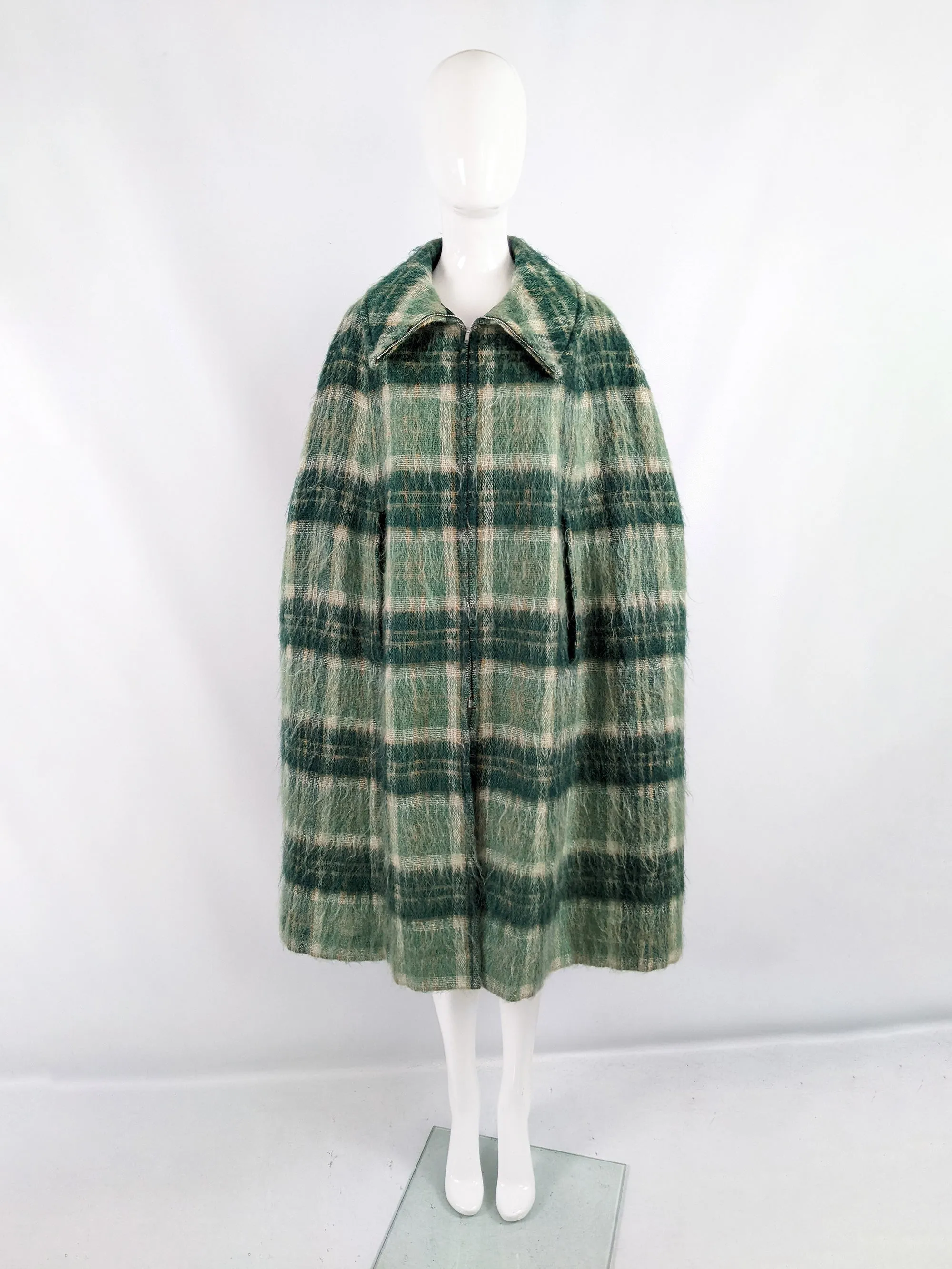 Strathtay Vintage Green Mohair & Wool Tartan Cloak, 1960s