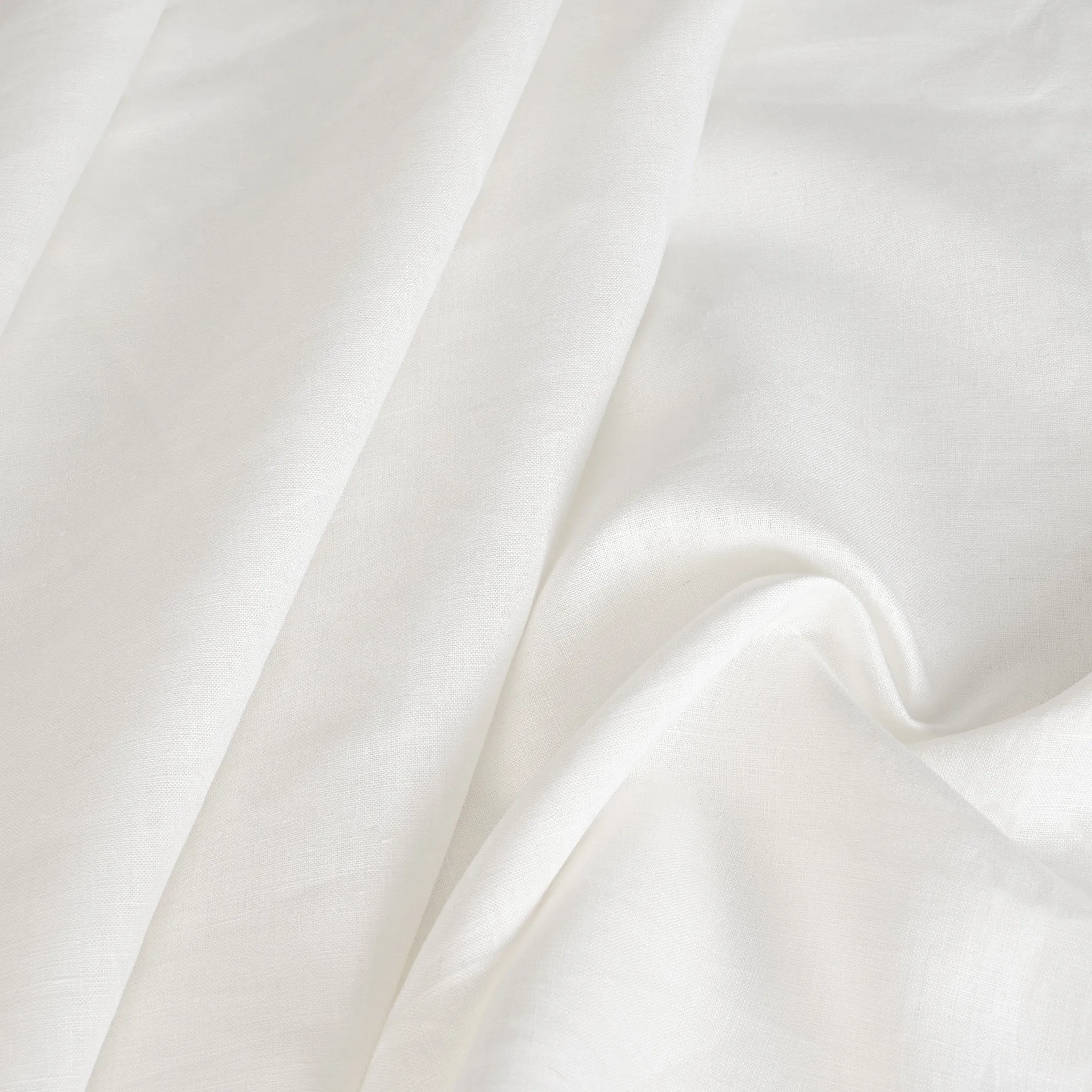 White Blouseweight Fabric 2227